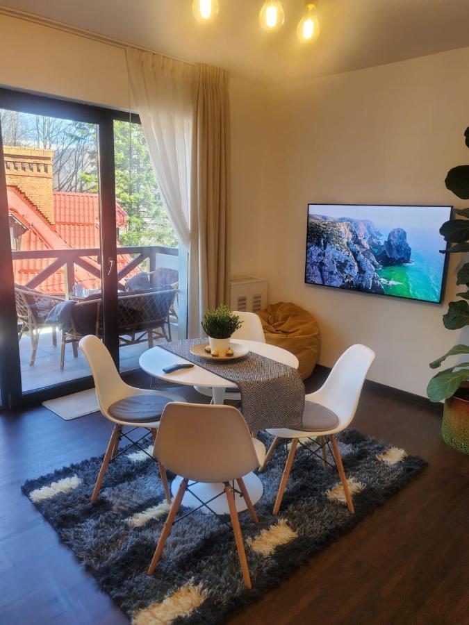 Casa Larisa - Wolves Apartment Sinaia Buitenkant foto